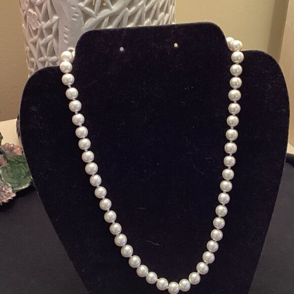 7 MM Faux Pearl Necklace with Goldtone Clasp - Picture 2 of 4
